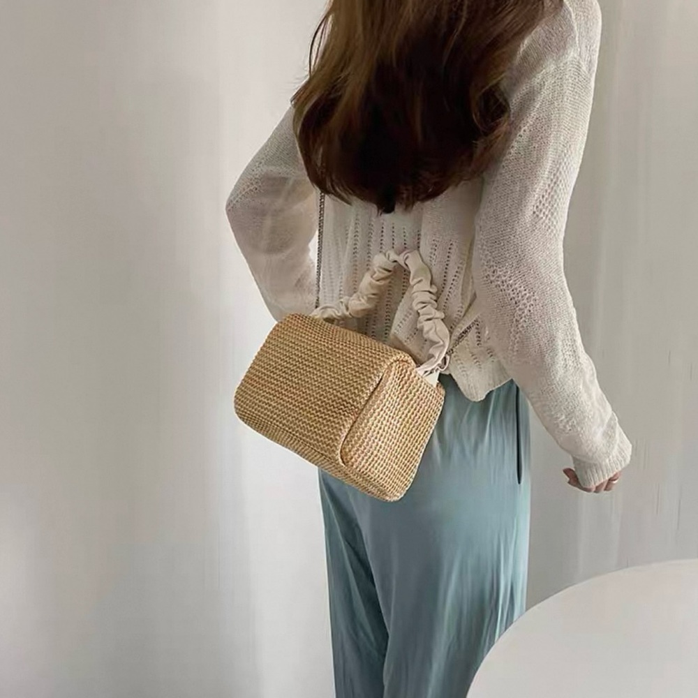 Elegant Tan Crossbody Bag with Cream Handle - Picture 8 of 8